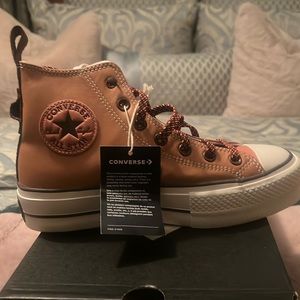 Chuck Taylor All Star Lift Platform Tonal Leather